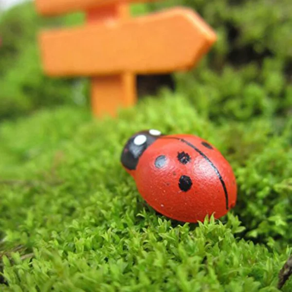 100pcs Tiny Resin Bees Ladybugs Craft Garden Red Landscape Ladybug Decoration DIY Little Animal Figurines Decor Ornaments - Image 5