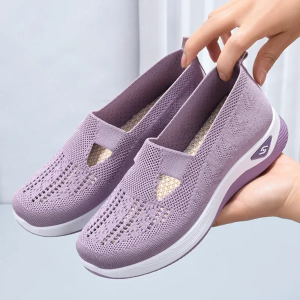 Women's shoes, breathable and comfortable in spring and summer, single shoes for mothers, soft soles, casual blue mesh shoes - Image 3