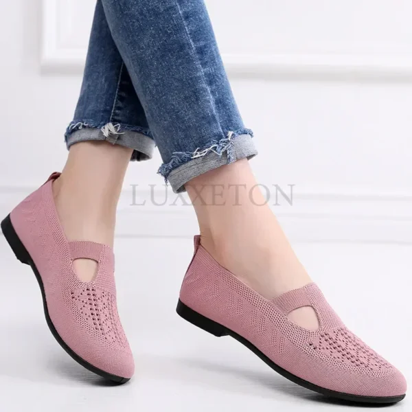 Fashionable and Breathable Summer Mesh Lightweight Mother Shoes Slip on Flat Casual Non Slip Sports Vulcanized Shoes for Women - Image 3