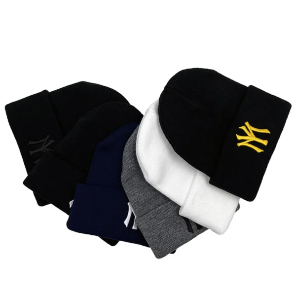 Unisex WY Letter Embroidery Beanie Warm Winter Hat for Men and Women - Image 3