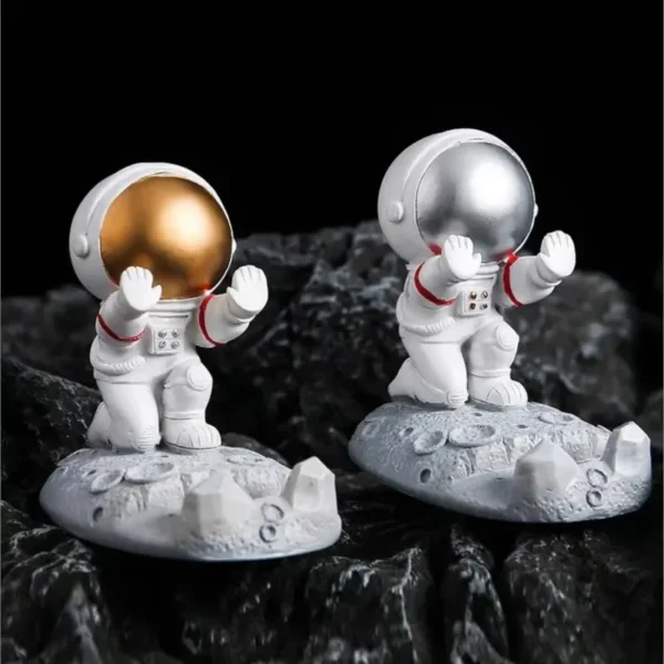 Office Desk Decoration Nordic Style Astronauts Mobile Phone Stand Holder Ornaments Resin Spaceman Bracket Toys Gift - Image 3