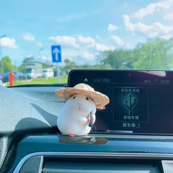 Cute Hamster with Straw Hat Car Ornament,Car Decoration Auto Interior Dashboard Accessories - Image 3