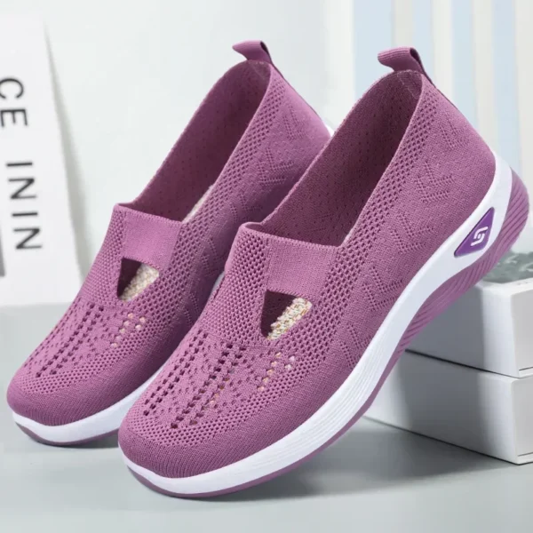 Women's shoes, breathable and comfortable in spring and summer, single shoes for mothers soft soles casual blue mesh shoes - Image 4