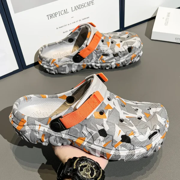 2024 Summer New Men's Slippers Outdoor Garden Clogs Male Casual Shoes Fashion Luxury Sandals Comfort Home Soft Slippers 40-47 - Image 3