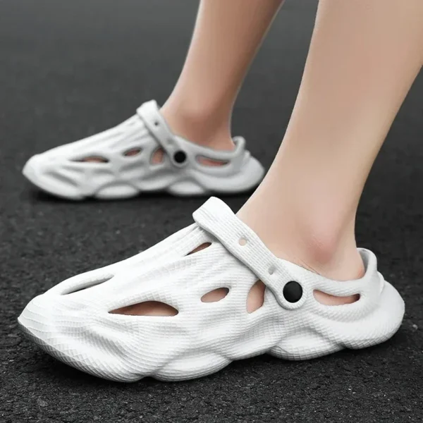 Summer Men Women Slippers Comfortable Outdoor Sandals Clogs Beach Slippers Flip Flops Indoor Home Slides Bathroom Shoes for Men - Image 2