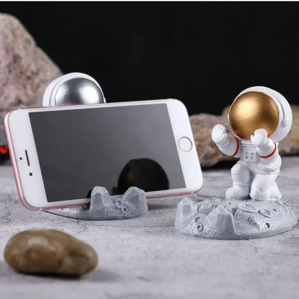 Office Desk Decoration Nordic Style Astronauts Mobile Phone Stand Holder Ornaments Resin Spaceman Bracket Toys Gift - Image 4