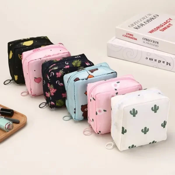 1PCS portable women's sanitary pads, sanitary tampons, storage style waterproof storage bag, cartoon pattern sanitary pad bag - Image 3