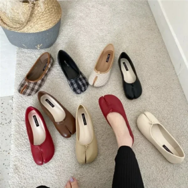 Individualized Women Shoe Spring Summer Retro Soft Leather Small Leather Shoe Flat Loafers Split-toe Slacker Single Shoe Mujer