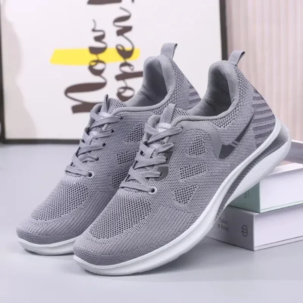 Spring and Summer Men's Breathable, Comfortable, Non Slip, Soft Sole, Lightweight, Casual Sports Mesh Shoes - Image 2