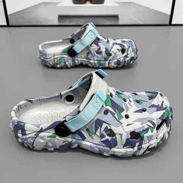 2024 Summer New Men's Slippers Outdoor Garden Clogs Male Casual Shoes Fashion Luxury Sandals Comfort Home Soft Slippers 40-47 - Image 5